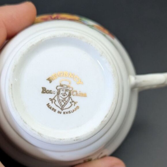 Vintage Regency Bone China Floral Tea Cup England Gold Trim - Picture 11 of 12